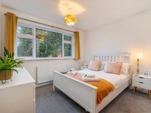 Fotografie z fotogalerie ubytování Cosy Comfy Home in High Wycombe The Chilterns Pass the Keys v destinaci High Wycombe