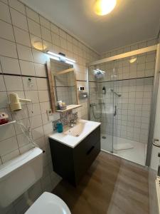 Koupelna v ubytování Hotel Rosmarin