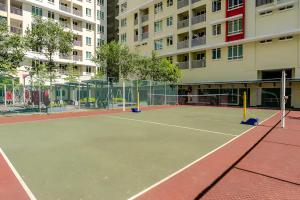 Studio Unit At Residensi Suasana内部或周边的网球和/或壁球设施