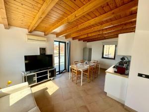 Gallery image of La Terrazza sul Mare - Apt 15 min to Fiumicino in Lido di Ostia