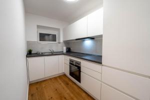 Η κουζίνα ή μικρή κουζίνα στο Sanierte Wohnung "Luca" fußläufig ins Zentrum