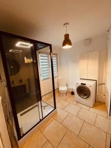 Gallery image of Jolie-maison-en-centre-ville in Brébières