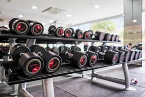Das Fitnesscenter und/oder die Fitnesseinrichtungen in der Unterkunft Classica by Kozystay - Kuningan