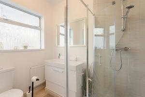 Koupelna v ubytování Fitzgeralds - Ballybunion - Sleeps 34