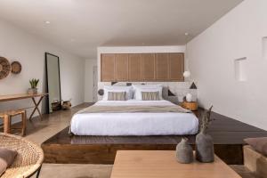 Andronis Arcadia Hotel客房内的一张或多张床位