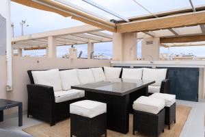 Mil Palmeras Beachfront Blissにあるシーティングエリア