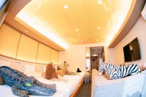 GOLD STAY Nagoya Sakae ゴールドステイ名古屋栄 にあるテレビまたはエンターテインメントセンター
