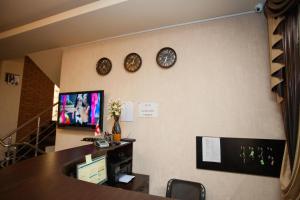 TV a/nebo společenská místnost v ubytování Hotel 4You
