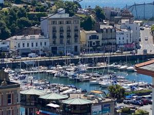 a harbor filled with lots of boats in the water at MarinaSeaView-4Br-8Guests-FreeParking-PetsFriendly in Torquay