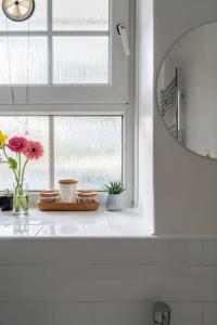 Φωτογραφία από το άλμπουμ του Quaint Apartment Near Tower-London Bridge and Big Ben στο Λονδίνο