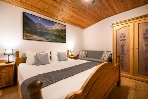 Postel nebo postele na pokoji v ubytování Ferienhaus Waldwinkl