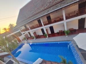 Bazén v ubytování Luang Prabang Pavilion Hotel & Travel nebo v jeho okolí