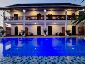 Bazén v ubytování Luang Prabang Pavilion Hotel & Travel nebo v jeho okolí