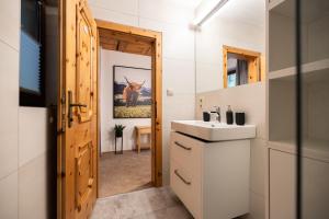 Kuchyň nebo kuchyňský kout v ubytování Ferienhaus Waldwinkl
