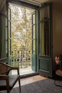 Balkón nebo terasa v ubytování Batimont Suites & Apartments