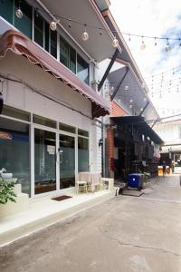 Gedung tempat hostel berlokasi