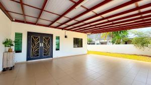 Φωτογραφία από το άλμπουμ του Happy Guest House Nibong Tebal 开心民宿高渊区 σε Nibung Tebal