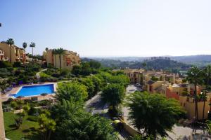 Bazén v ubytovaní La Finca Vista Panorama alebo v jeho blízkosti