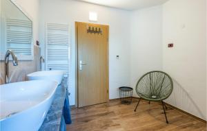 Billede fra billedgalleriet på 3 Bedroom Awesome Home In Liznjan i Ližnjan