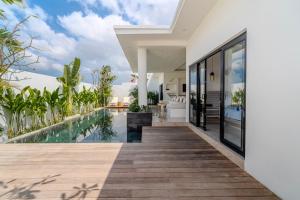 Bazén v ubytování Luxury Villa 2br In Padonan Canggu nebo v jeho okolí