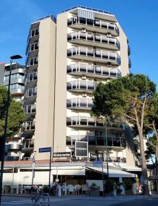 Το κτήριο όπου στεγάζεται  το διαμέρισμα