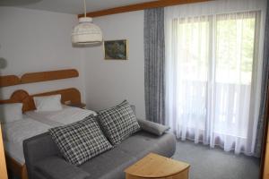 Postel nebo postele na pokoji v ubytování Hotel Hubertus + 20 fotografií