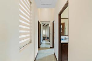 Fotografie z fotogalerie ubytování Stylish Condo in the Heart of Las Catalinas with Vibrant Design & Exclusive Beach Club Access v destinaci Playa Danta