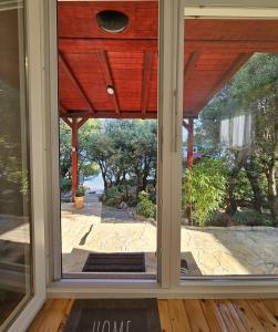 Vonkajšia záhrada v ubytovaní Holiday Home Baricevic
