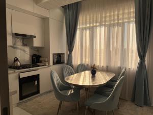 Η κουζίνα ή μικρή κουζίνα στο Comfort apartment