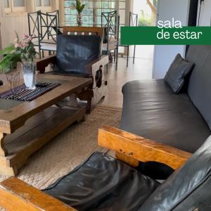 Ruang duduk di Habitación Juvenil Los Cerros