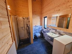 Ένα μπάνιο στο Ferienhaus ST7 +23 φωτογραφίες
