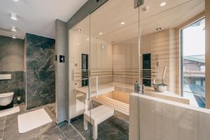 Łazienka w obiekcie Gourmet & Wine Hotel Austria - 4 Sterne superior
