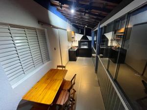 Køkken eller tekøkken på Excelente apartamento - Itaguá + 8 billeder