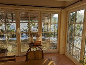 En have udenfor Ferienhaus mitten in der Natur