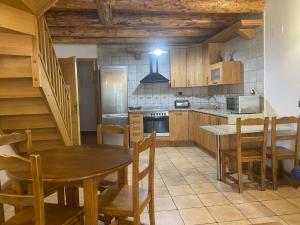 Kuchyň nebo kuchyňský kout v ubytování Apartamentos Fogaron