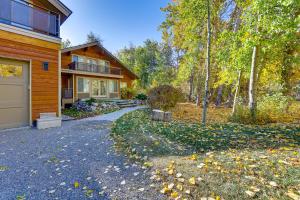 Zahrada ubytování Near Big Wood River with Trail Access Updated Home!