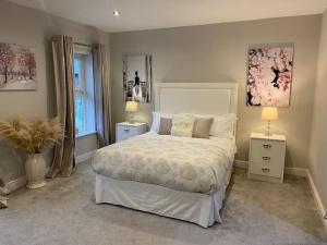 Ένα ή περισσότερα κρεβάτια σε δωμάτιο στο Beautiful town house in the heart of Knutsford