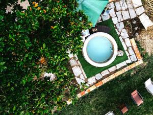 Bazén v ubytování Residenza Menta CASA GUARNONE nebo v jeho okolí + 23 fotografií