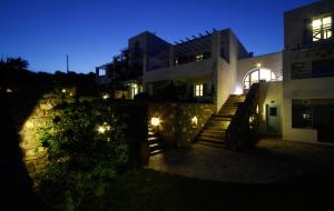 Vonkajšia záhrada v ubytovaní Paros Paradise Apartments