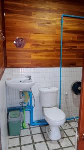 Koupelna v ubytování Tibet Restaurant and Hostel