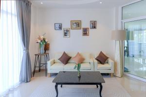 Posezení v ubytování Marc Hotel Maesai