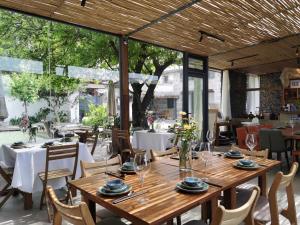 Φωτογραφία από το άλμπουμ του Ting Jian Empty Yard Pastoral Design Residential Dali Shop σε Νταλί
