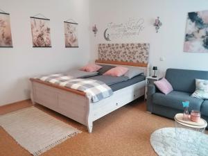 Postel nebo postele na pokoji v ubytování Ferienhaus klein und fein