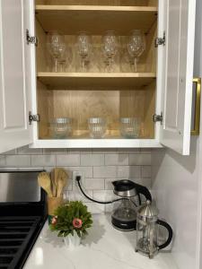 Galeriebild der Unterkunft Luxury 4BR,2B Home, Hot Tub, Near DFW Airport, Modern Comfort Awaits in Irving