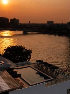 Blick auf den Sonnenuntergang/Sonnenaufgang von des Hotels aus oder aus der Nähe
