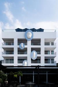 Das Gebäude in dem sich das Hotel befindet