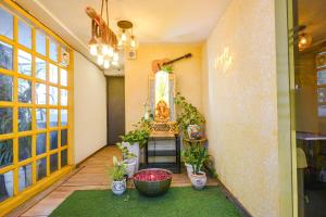 Taman di luar Fabhotel Old Meple Leaf- Golf Course Road & Sector 27