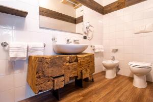 Koupelna v ubytování Agriturismo La Dolza