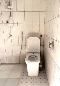 Bilik mandi di Amora Homestay +9 gambar
