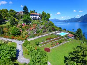 an aerial view of a house with a garden at Villino San Remigio - Gracious villa with pool & views! in Verbania